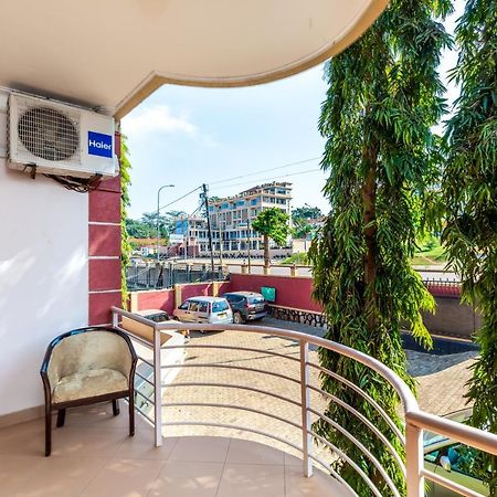 Entebbe Traveller'S Hotel Ngoại thất bức ảnh