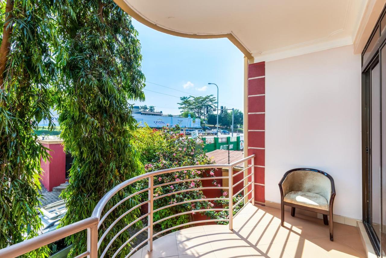 Entebbe Traveller'S Hotel Ngoại thất bức ảnh