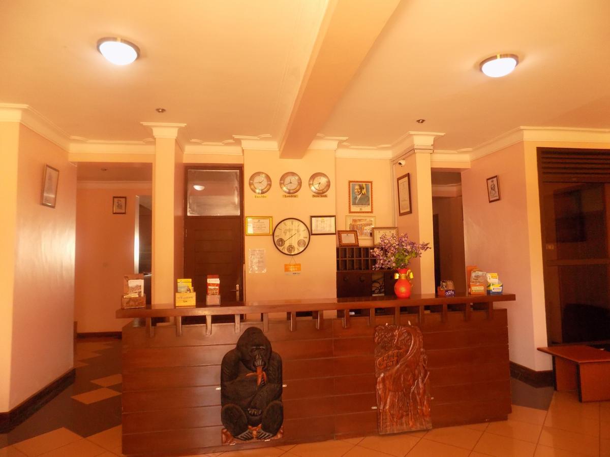 Entebbe Traveller'S Hotel Ngoại thất bức ảnh