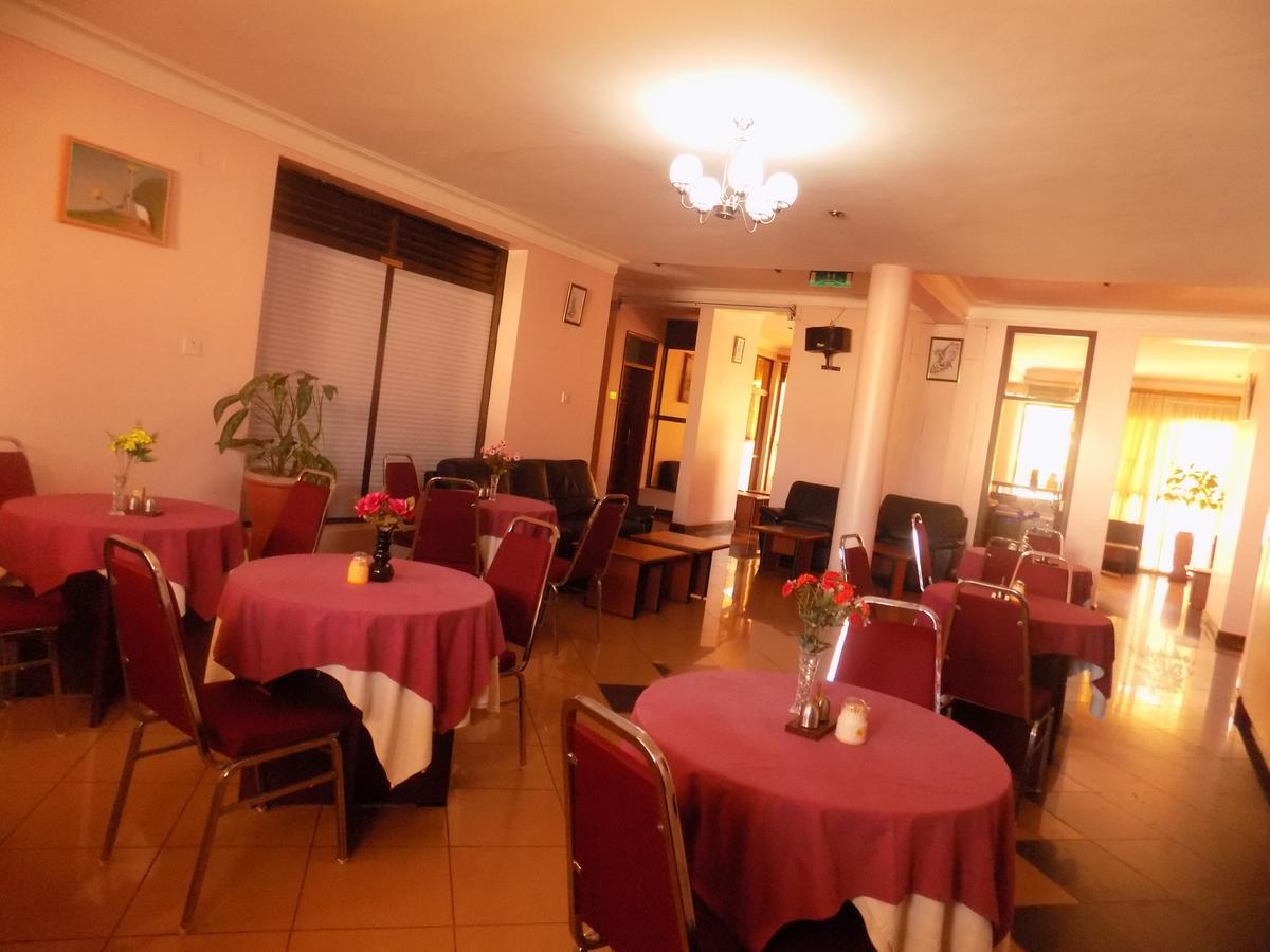 Entebbe Traveller'S Hotel Ngoại thất bức ảnh